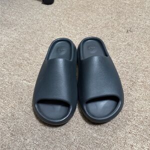 Black Yeezy Slides
